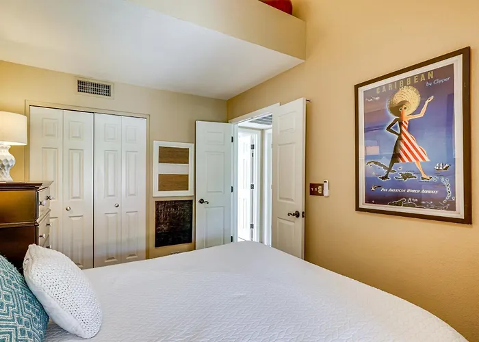 5 Mi To Hiking & Golf: Gem W/ Pool Access Phoenix