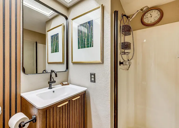 5 Mi To Hiking & Golf: Gem W/ Pool Access Holiday home Phoenix
