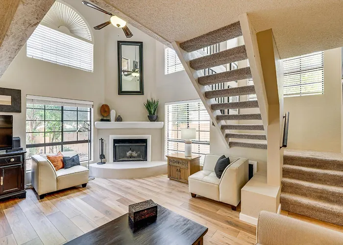 5 Mi To Hiking & Golf: Gem W/ Pool Access Phoenix