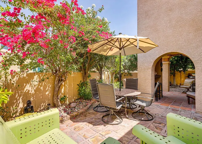 5 Mi To Hiking & Golf: Gem W/ Pool Access