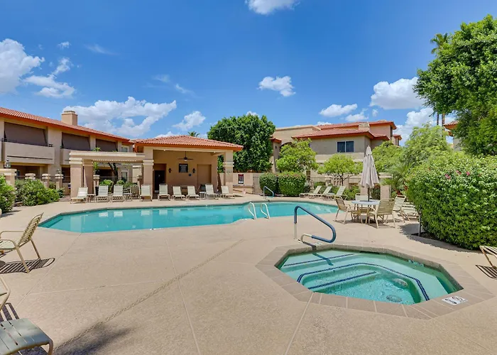 5 Mi To Hiking & Golf: Gem W/ Pool Access